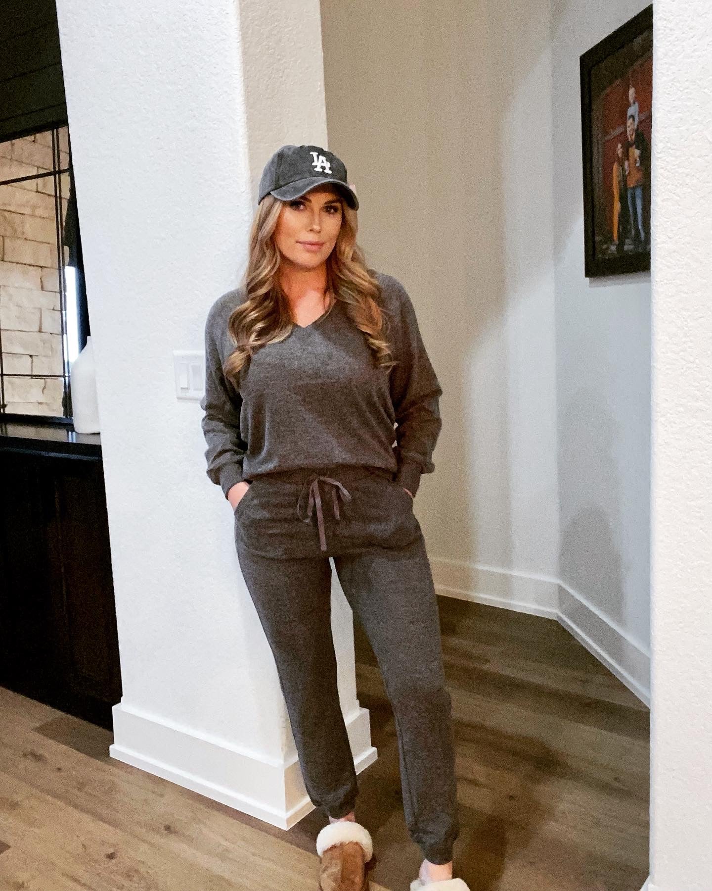 CHARCOAL V-NECK/JOGGER SET